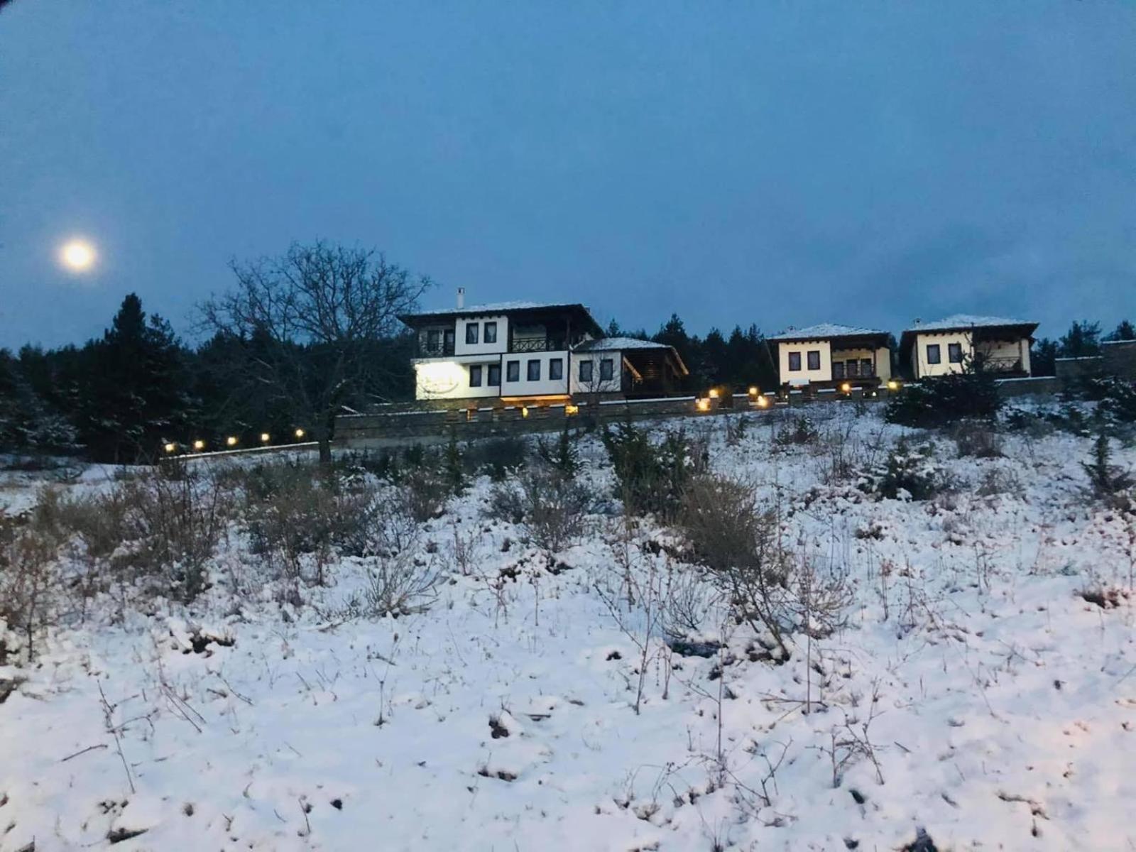 Калпаците - Kalpacite Guest Houses Skrebatno Exterior foto